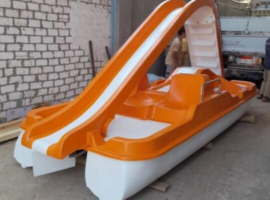 مصنع بدالات الفيبر جلاس القاهره الجديده