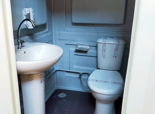 مصنع حمامات متنقلة فيبر جلاس – سمارت